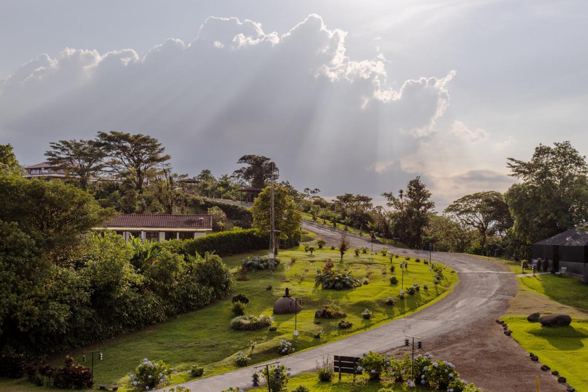 Villa Blanca Cloud Forest Hotel & Retreat San Ramón Exteriör bild